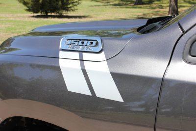 small dodge ram decal under the 1500 hemi logo